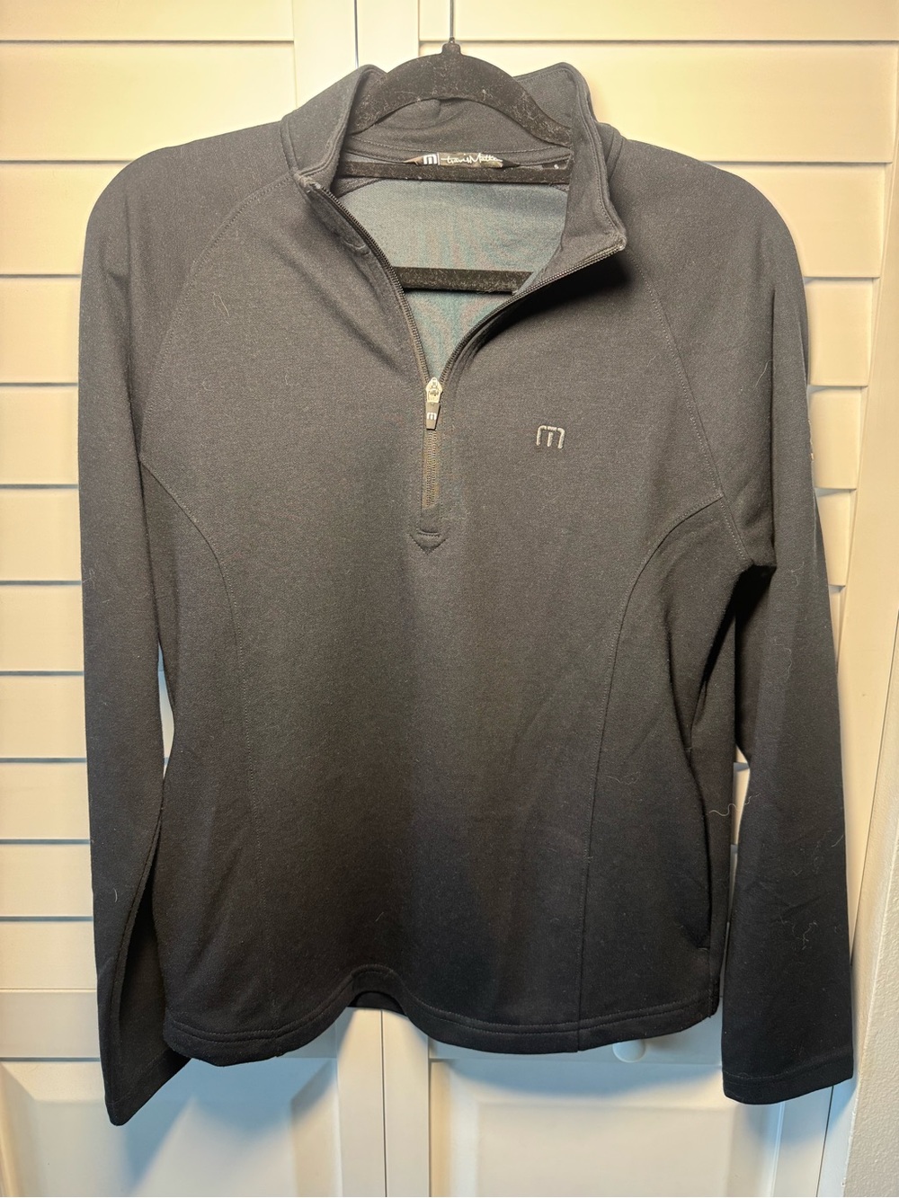 Men's Black Quarter-Zip Sweater - Anaheim Ducks logo (small)